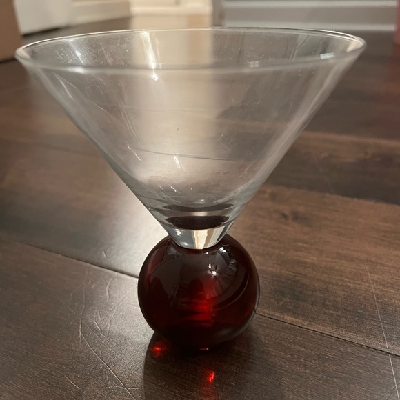 Ballicante Retro Blown Glass Burgundy Martini Glasses - Set of 3 - Picture 4 of 5
